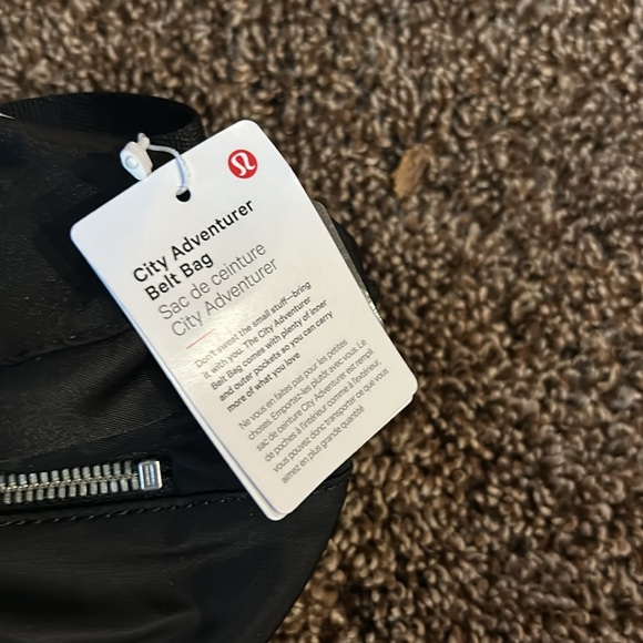 Lululemon City Adventure belt bag New! - Picture 4 of 6